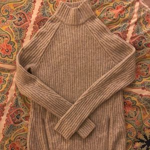 Abercrombie & Fitch Soft Gray Knit Sweater
